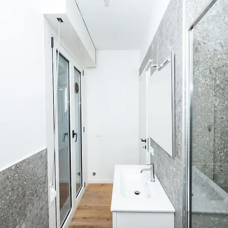 Urban Chic Апартаменты *